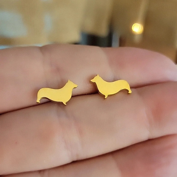 Corgi Stud Earrings, choice of color - Picture 3 of 7